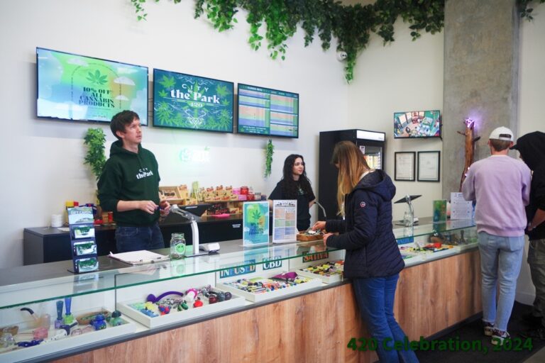 What to Look for in a Local Neighbourhood Weed Store
